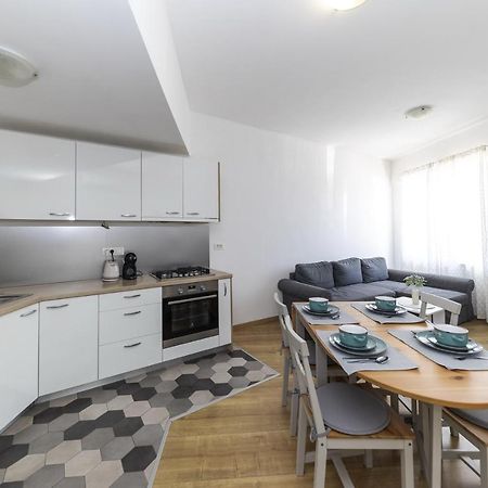 Apartments 23 And 25 With Free Private Parking ザダル エクステリア 写真