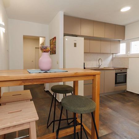 Apartments 23 And 25 With Free Private Parking ザダル エクステリア 写真