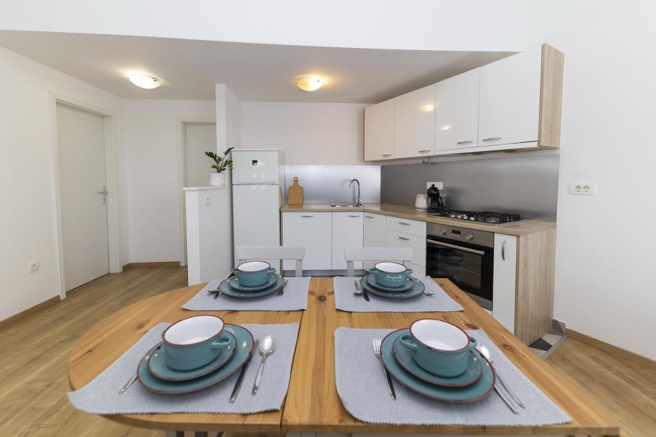 Apartments 23 And 25 With Free Private Parking ザダル エクステリア 写真