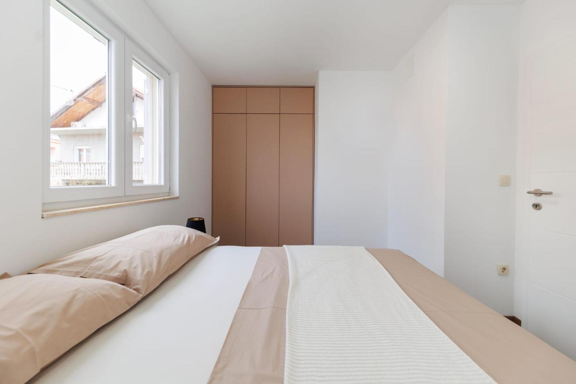 Apartments 23 And 25 With Free Private Parking ザダル エクステリア 写真